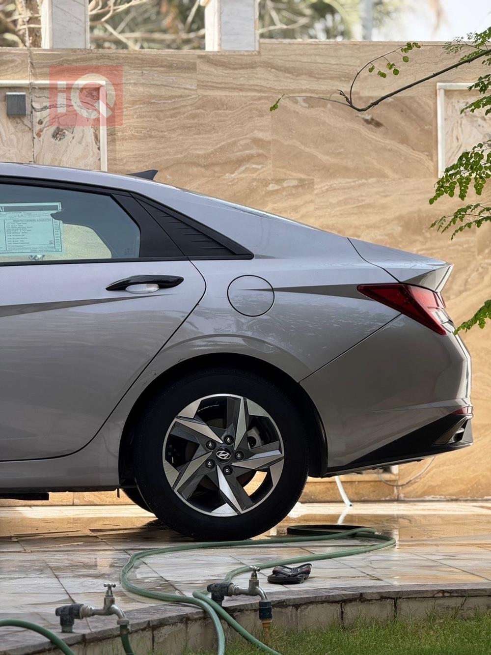 هیوندای ئەلەنترا